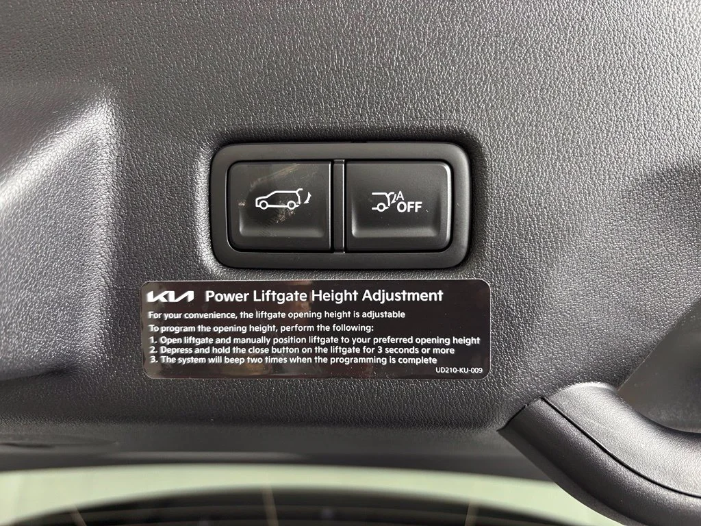 New 2027 Glacial White Pearl Kia X-Line SX image 20