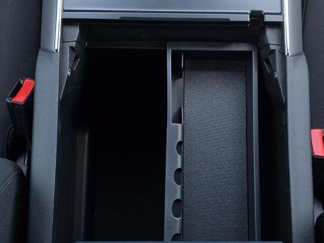 New 2026 Carbonized Gray Metallic Ford XLT image 68