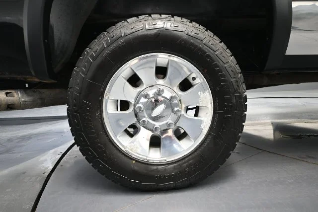 Used 2008 Black Ford Lariat image 10