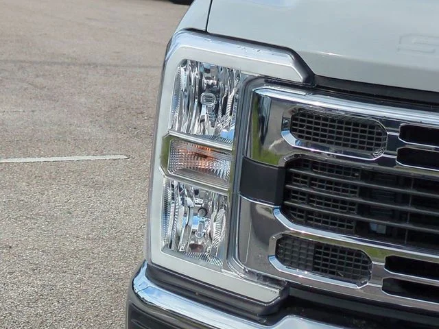 New 2026 Avalanche Ford F-250® XLT image 10
