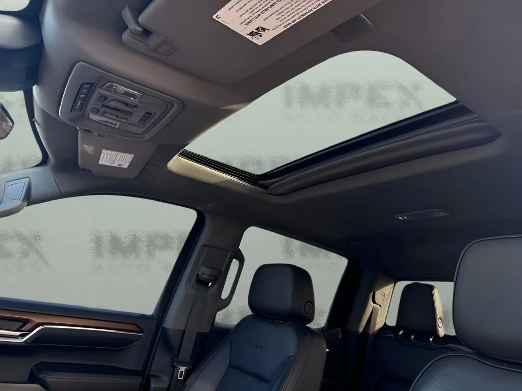 Used 2023 WHITE FROST TRICOAT GMC Denali image 10
