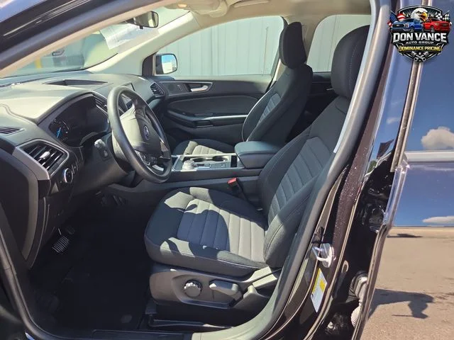 Used 2024 Black Ford SE image 9