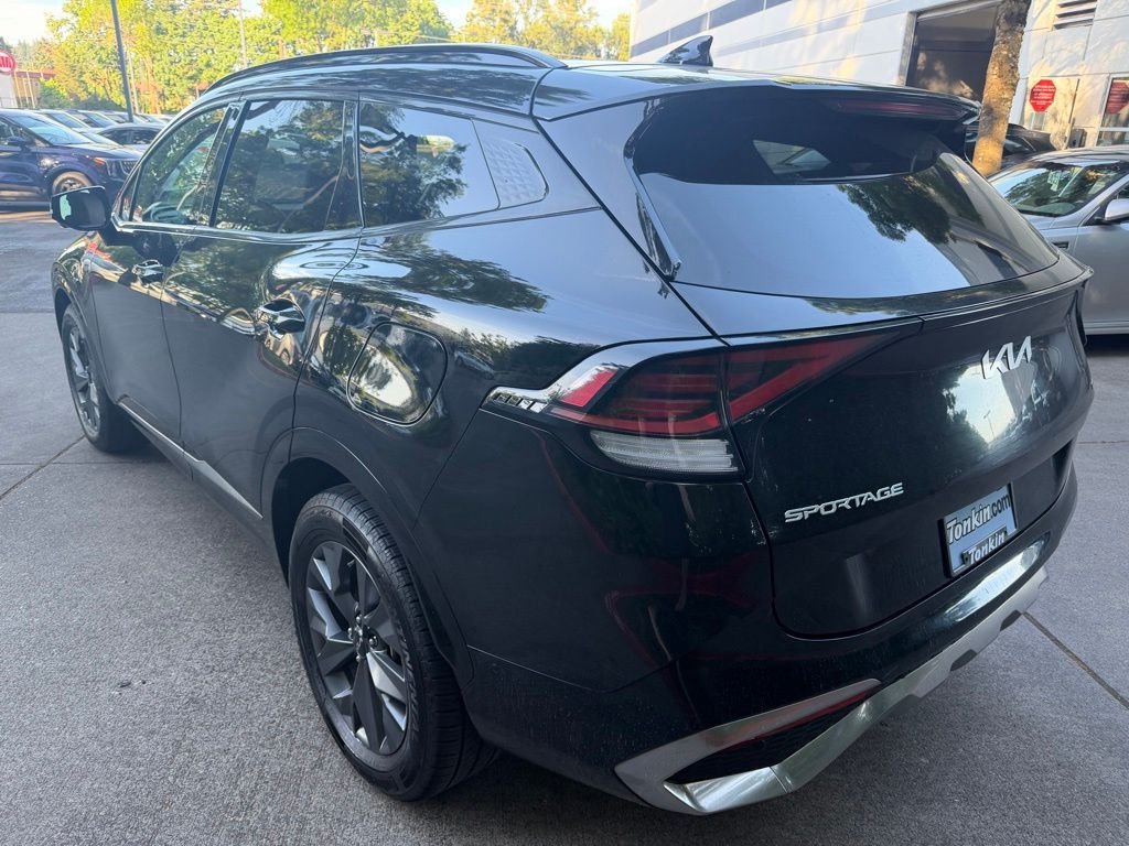 Used 2023 Fusion Black Kia SX-Prestige image 4