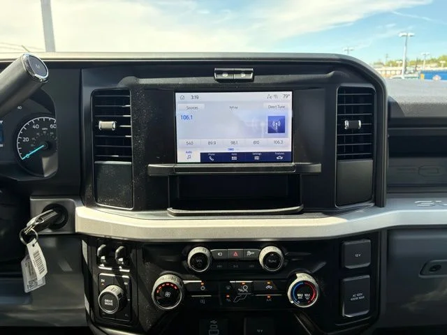 New 2026 Oxford White Ford XL image 11
