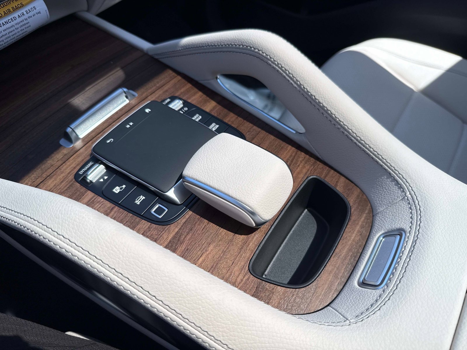 New 2026 Polar White Mercedes-Benz 350 4MATIC® SUV image 27
