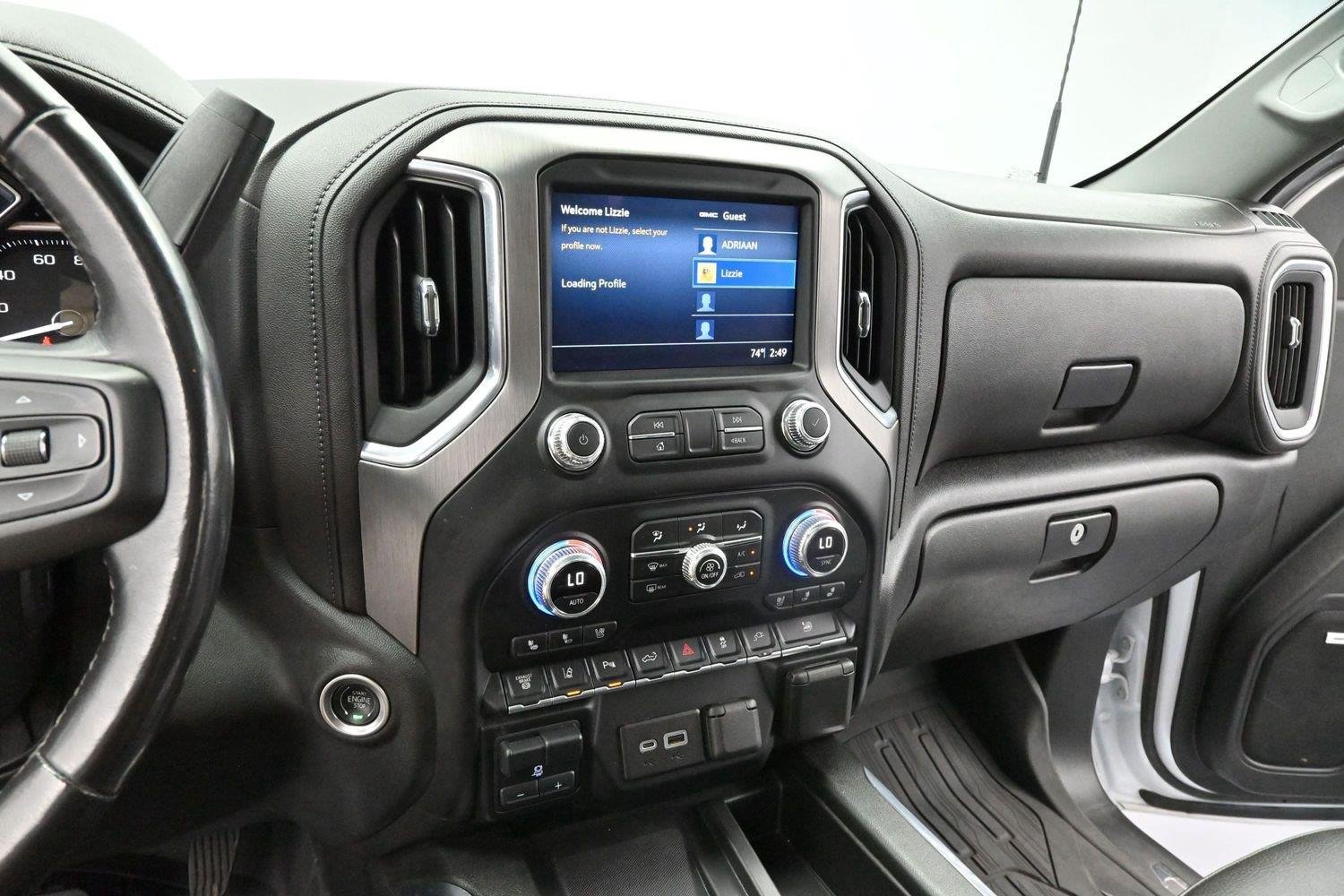 Used 2022 White Frost Tricoat GMC Denali image 18