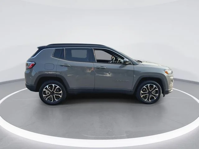 Used 2024 Gray Jeep Limited image 9