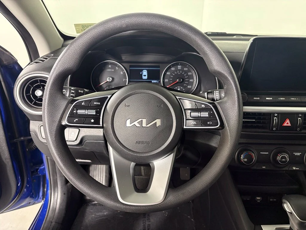 Used 2023 Blue Kia LXS image 22