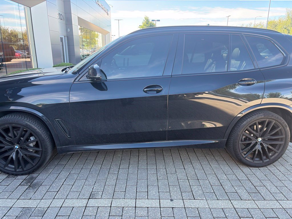 Used 2023 Black Sapphire Metallic BMW xDrive40i image 8