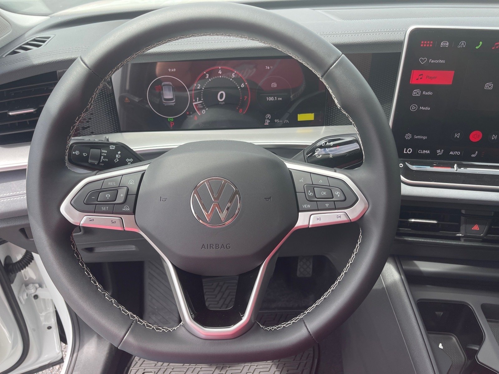 New 2026 Pure White Volkswagen SE 4Motion image 7