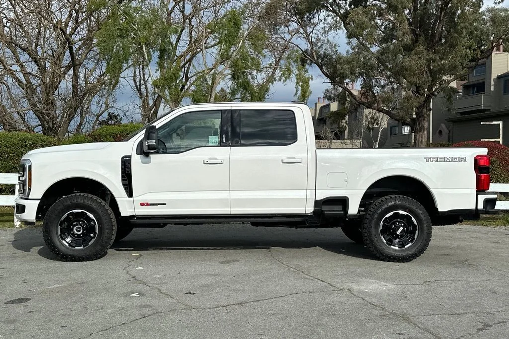 New 2026 White Metallic Ford F-350® Lariat® image 7