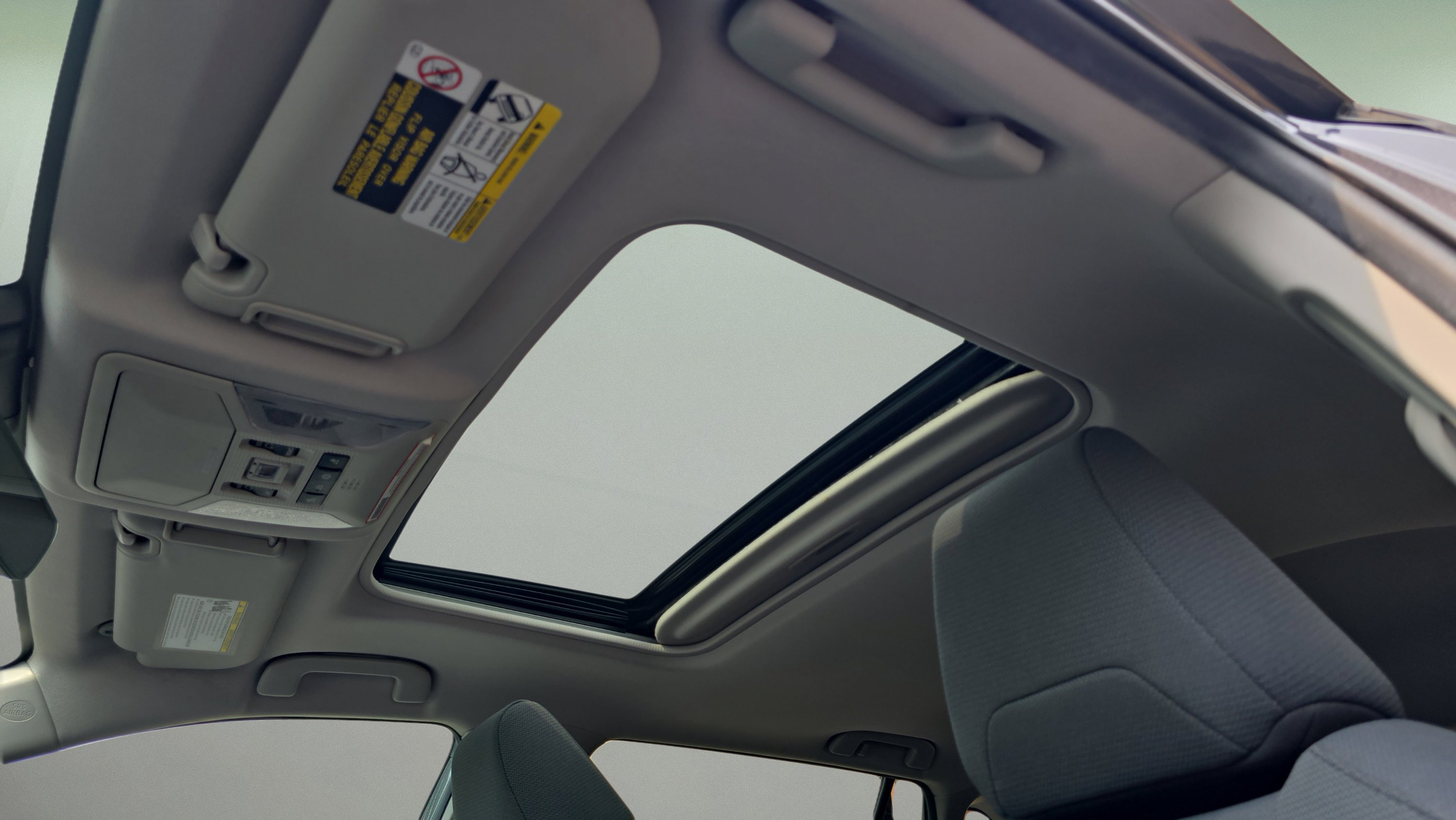 Used 2019 Gray Toyota XLE AWD image 14