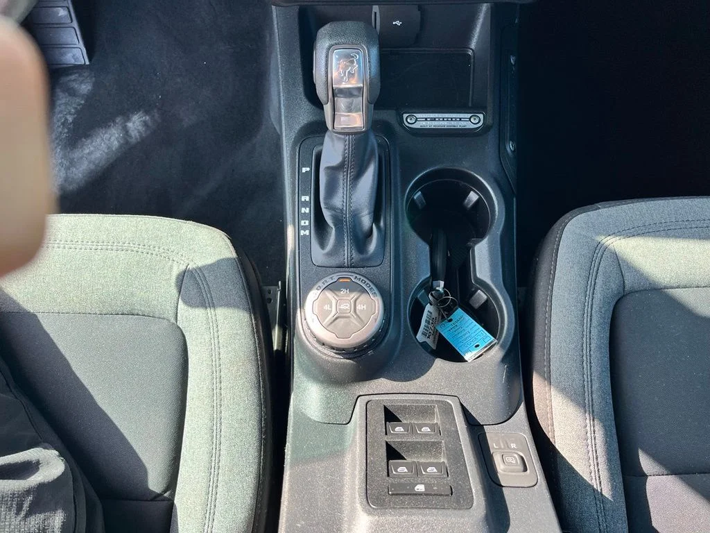 Used 2023 Blue Ford Base image 19