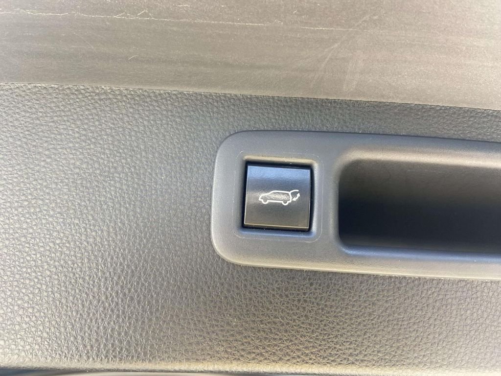 Used 2021 Gray Toyota XLE image 11