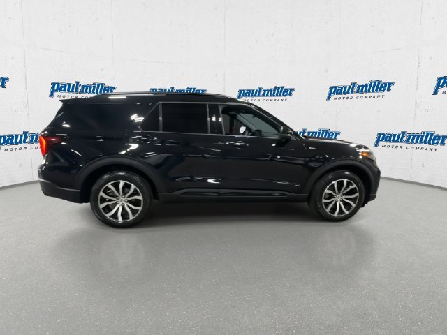 Certified Used 2025 Black Ford ST-Line image 12