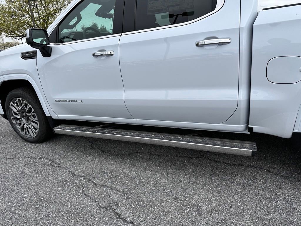 New 2026 Glacier White Tricoat GMC Denali Ultimate image 38