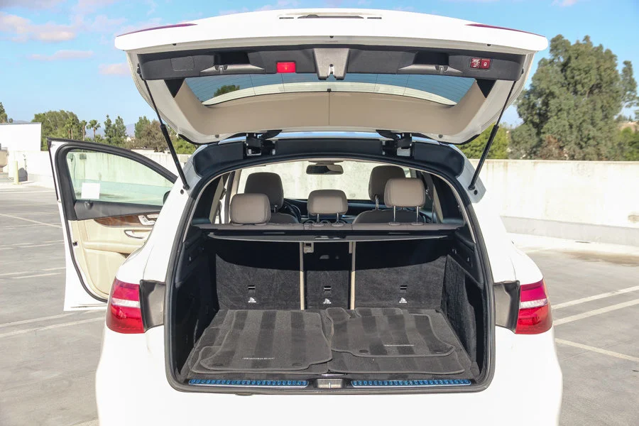 Used 2018 White Mercedes-Benz GLC 300 image 25