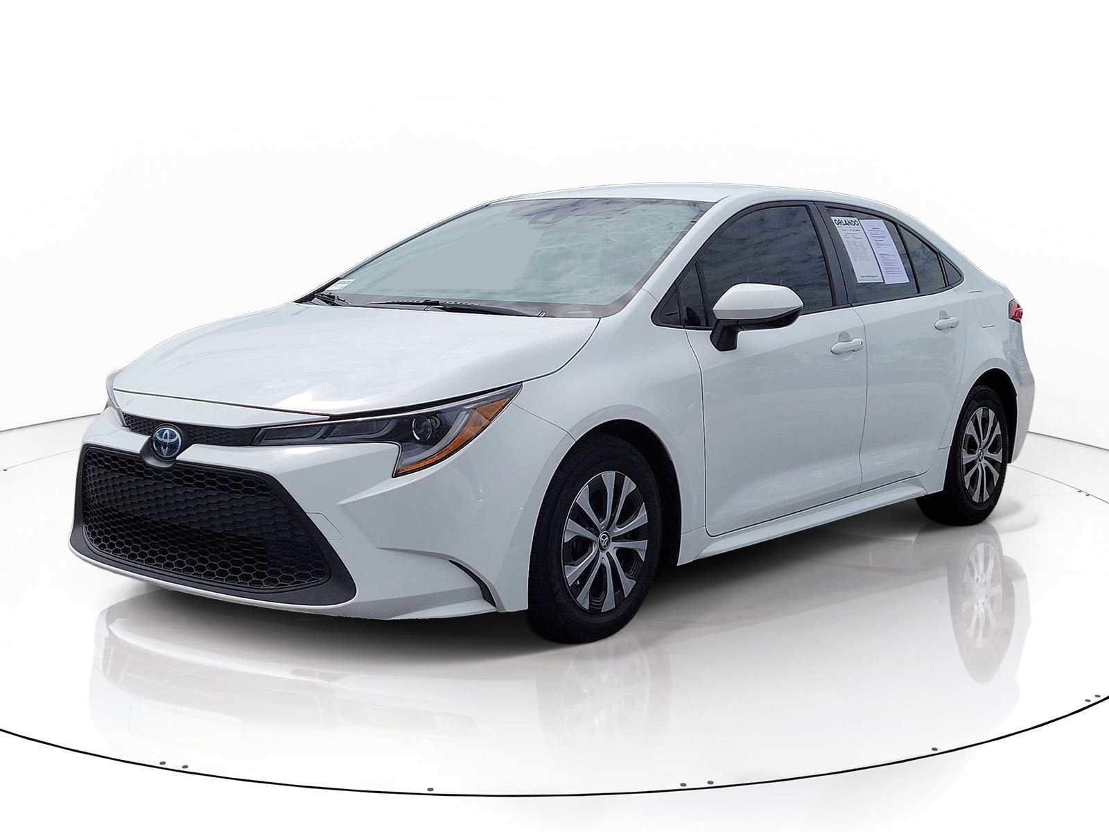 Used 2022 White Toyota Hybrid LE image 3