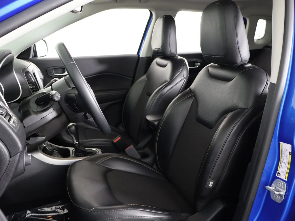 Used 2019 Laser Blue Pearlcoat Jeep Latitude image 25