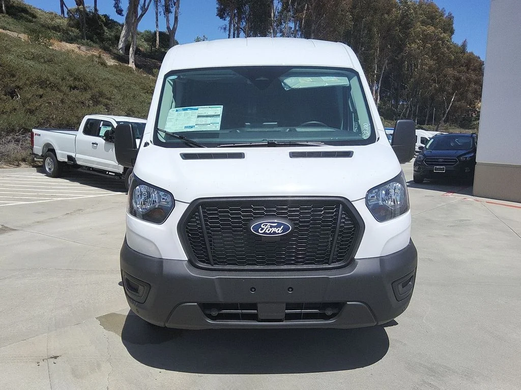 New 2026 Oxford White Ford Base image 21