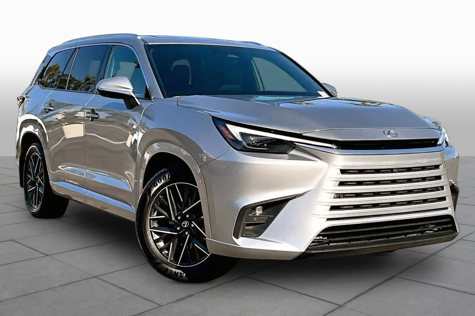 New 2026 Celestial Silver Metallic Lexus PREMIUM image 2