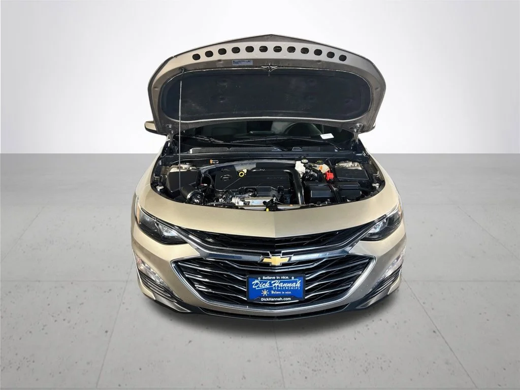 Used 2025 Gray Chevrolet LT image 21