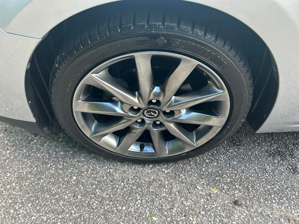 Used 2018 Silver Mazda Touring image 11