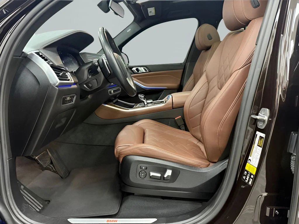 Used 2023 Brown BMW xDrive40i image 12