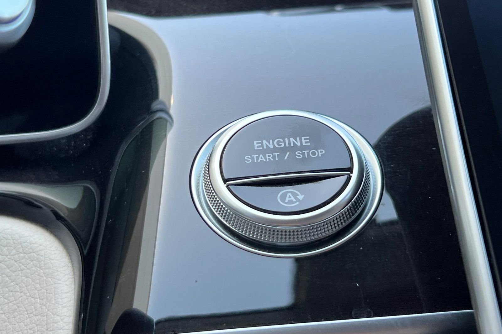 Used 2022  Mercedes-Benz S 580 image 26