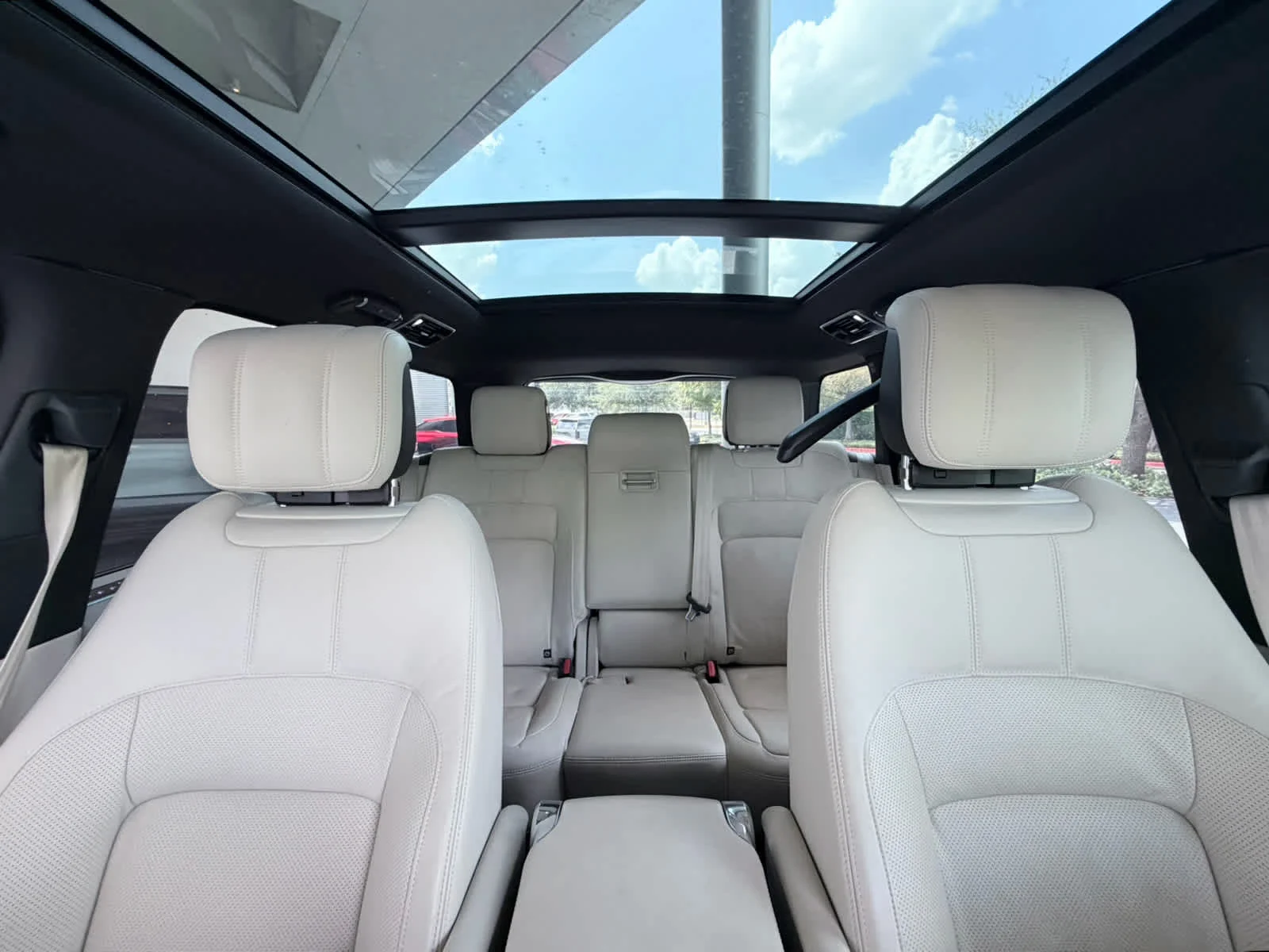 Used 2021  Land Rover Westminster image 16