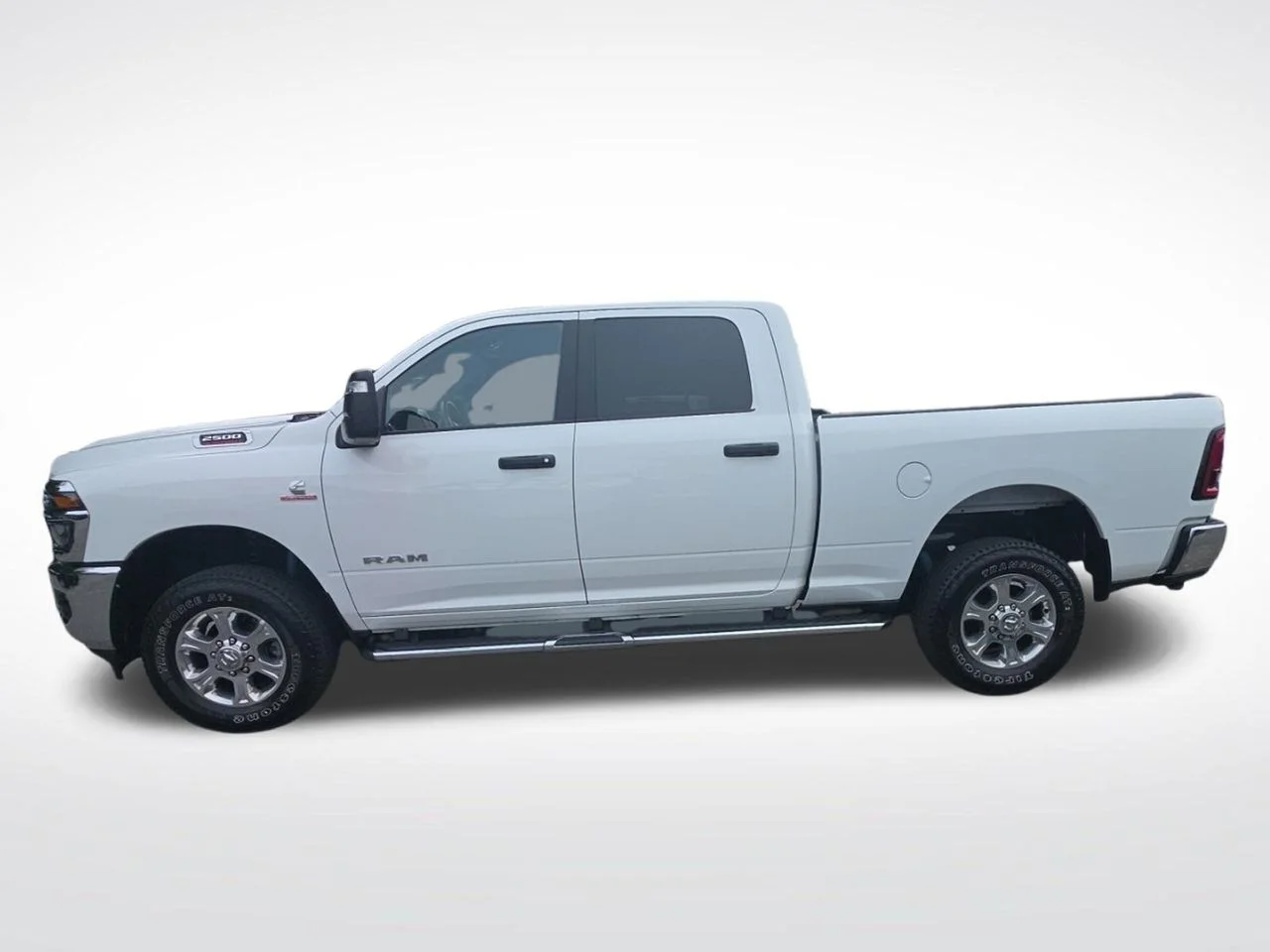 Used 2025 White Ram Big Horn image 2