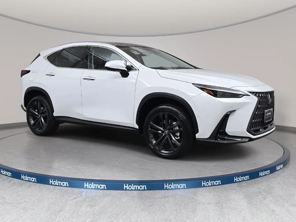 Certified Used 2026 ULTRA WHITE Lexus 450h+ Luxury image 3
