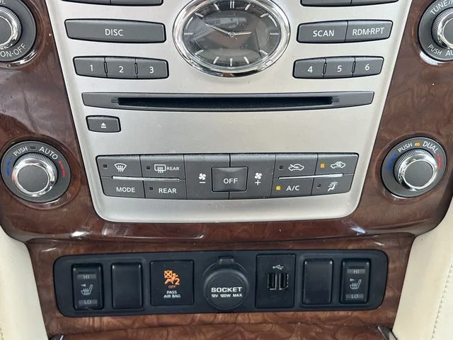 Used 2018 Blue INFINITI Base image 23