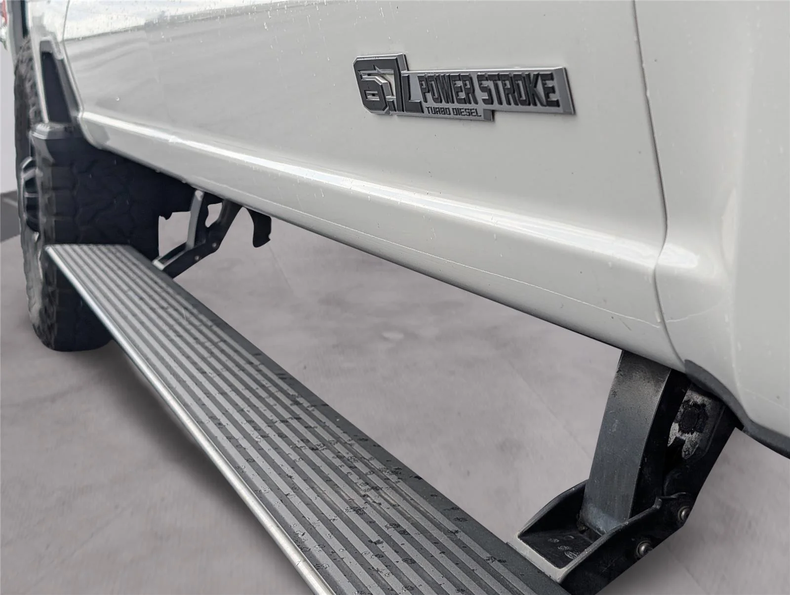 Used 2024 Star White Metallic Tri-Coat Ford Platinum image 43