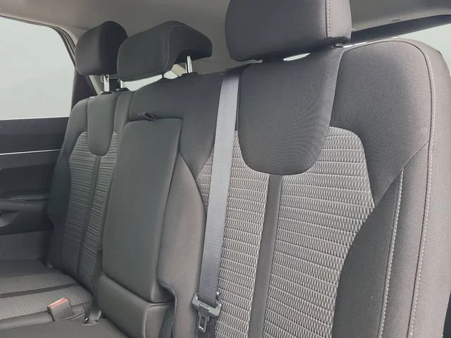 Used 2023 White Kia LX image 9