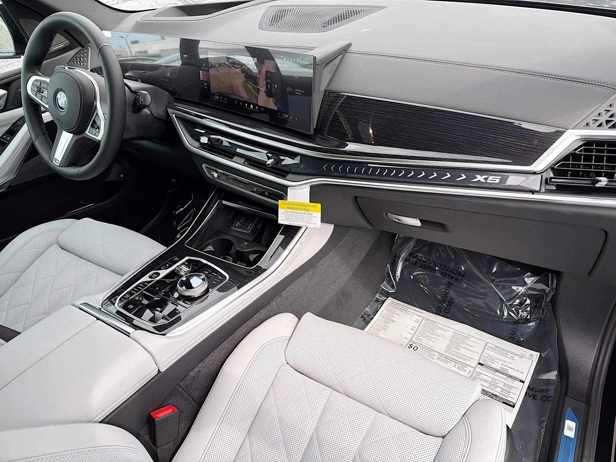 New 2026 Black Sapphire Metallic BMW xDrive50e image 13