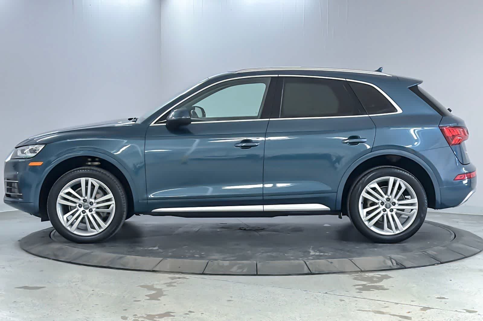 Used 2018 Blue Audi Tech Prestige image 5