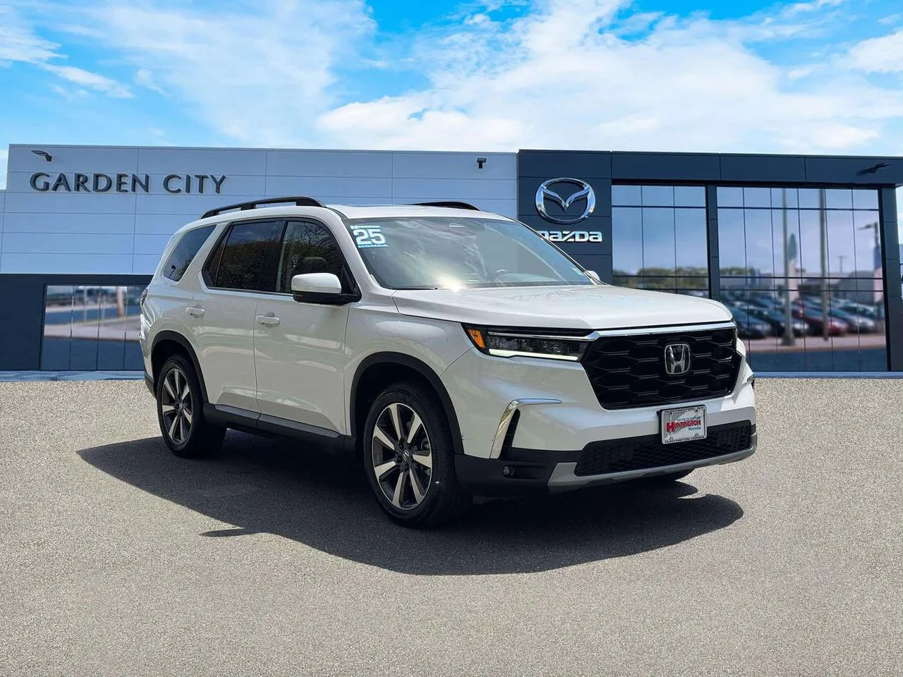 Used 2025 Platinum White Pearl Honda Touring image 1