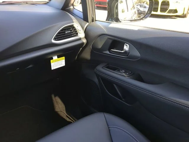 2026 Chrysler Voyager LX - Photo 20
