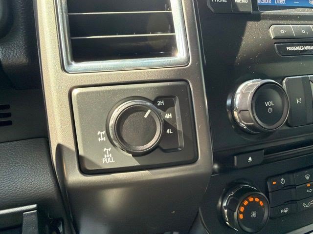 Used 2016 Oxford White Ford XLT image 30