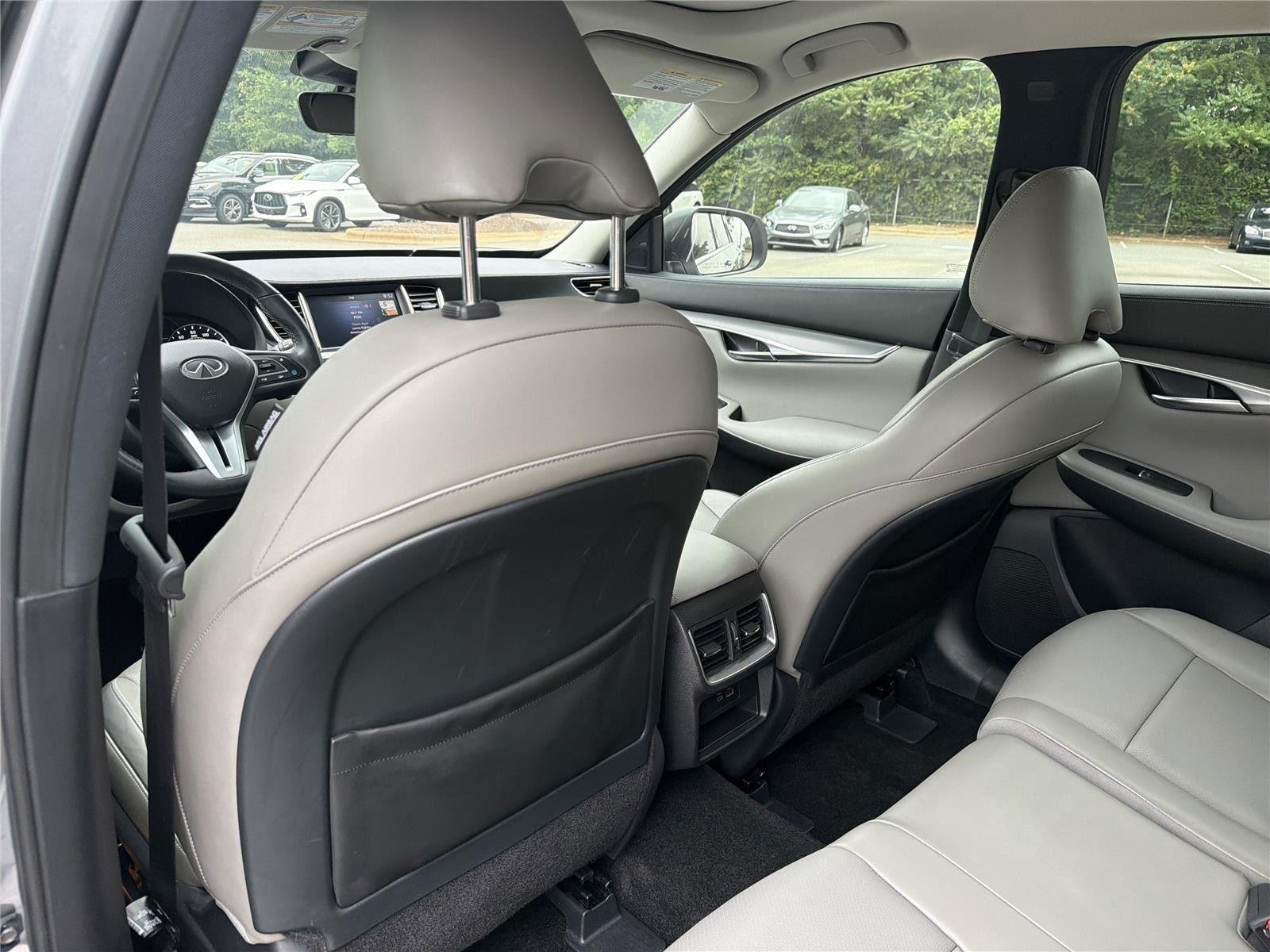 Used 2024 Graphite Shadow INFINITI LUXE image 29