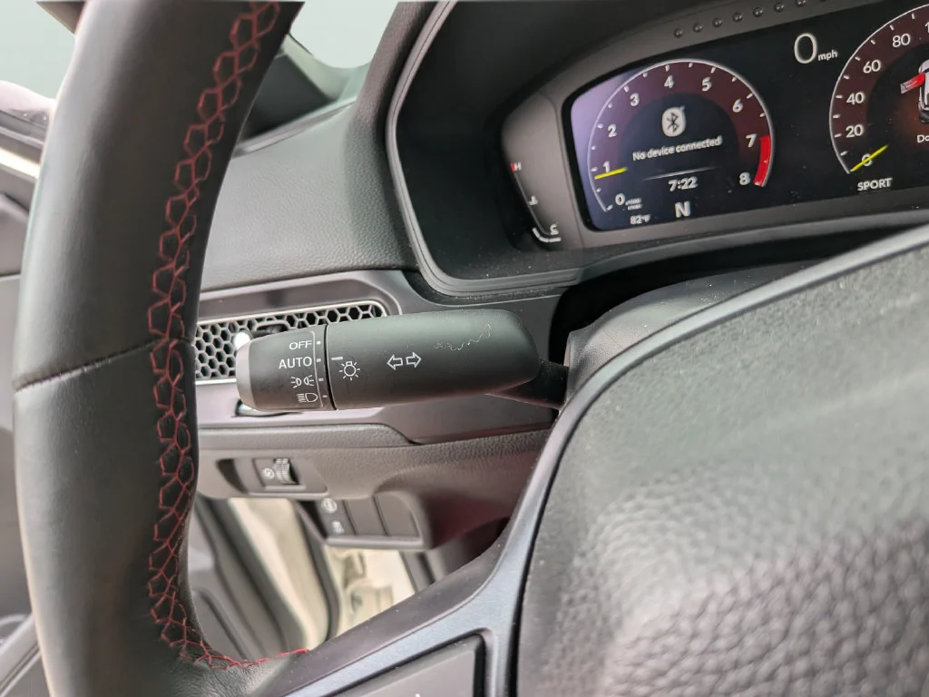 Used 2025  Honda  image 30