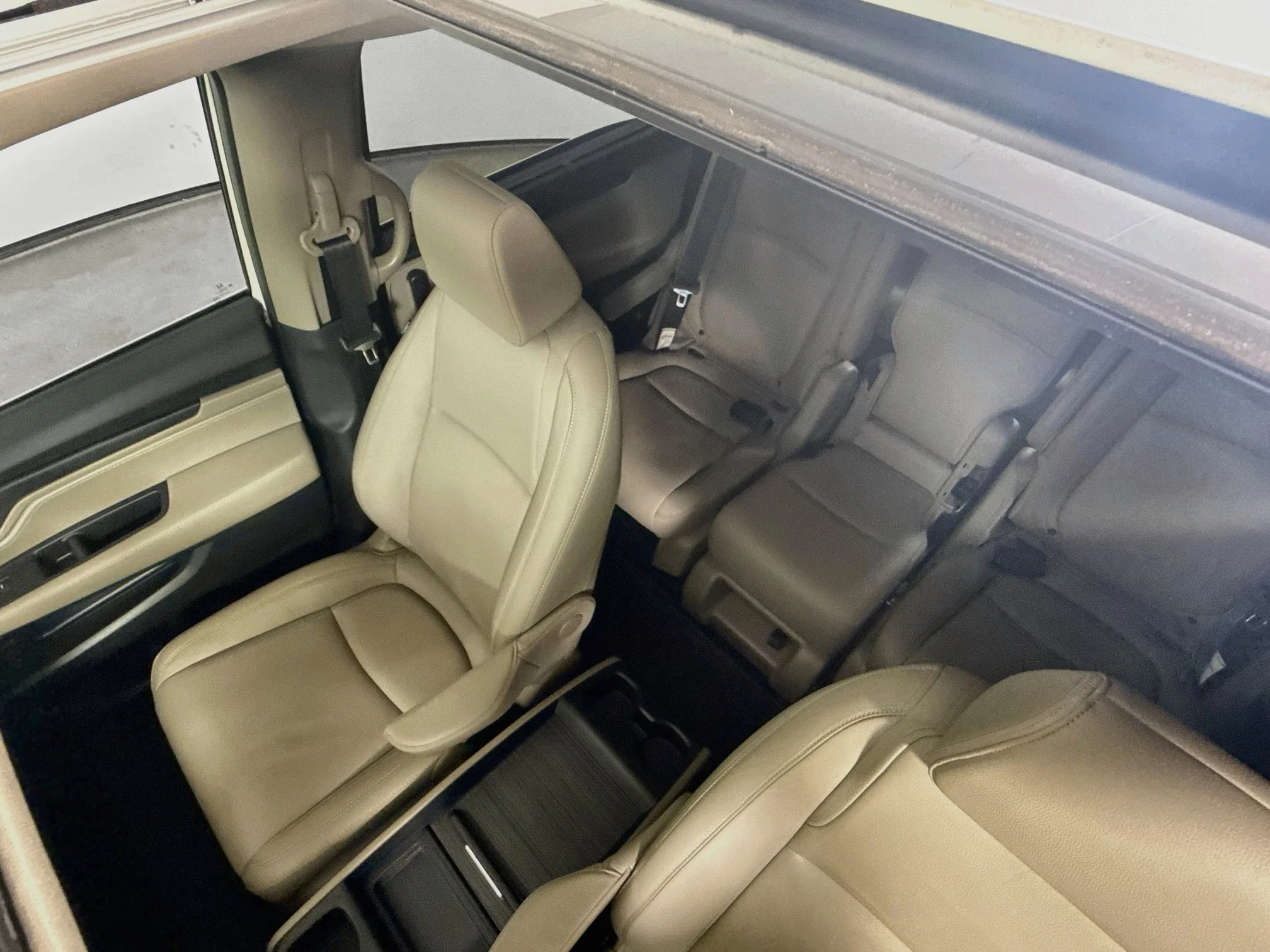 Used 2019 White Diamond Pearl Honda EX-L image 20