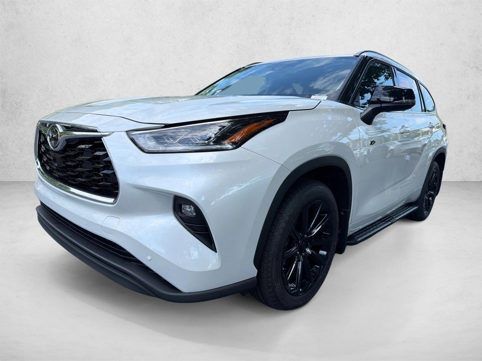 Certified Used 2026 Wind Chill Pearl Toyota Limited image 7