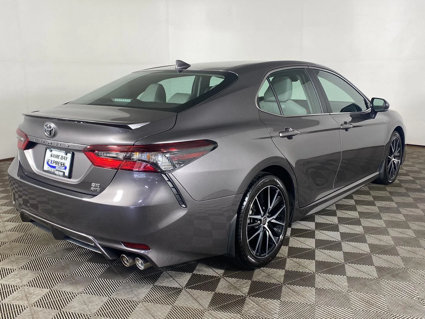 Used 2023 Predawn Gray Mica Toyota SE image 5