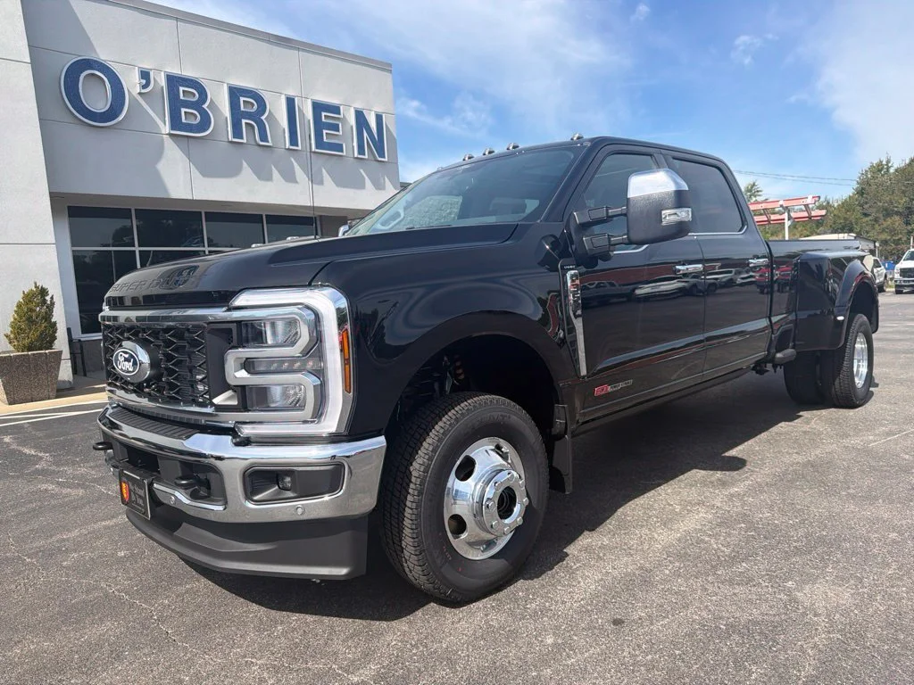 New 2027 Agate Black Metallic Ford F-350® Lariat® image 1