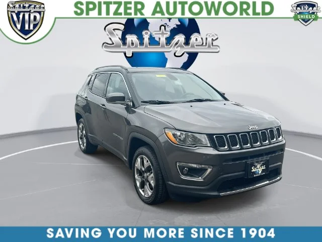 Used 2018 Gray Jeep Limited image 3