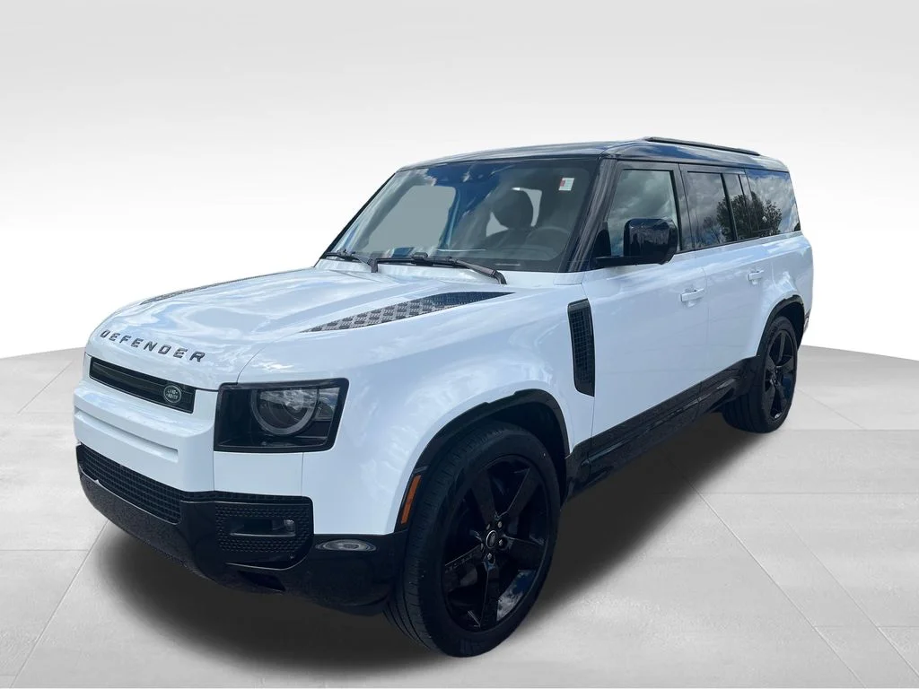 2024 Land Rover Defender 130 X-Dynamic SE P400's photo