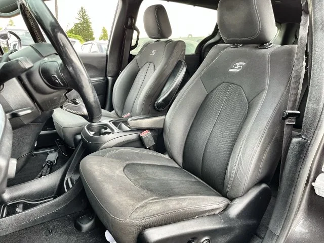 Used 2019 Gray Chrysler Touring Plus image 22