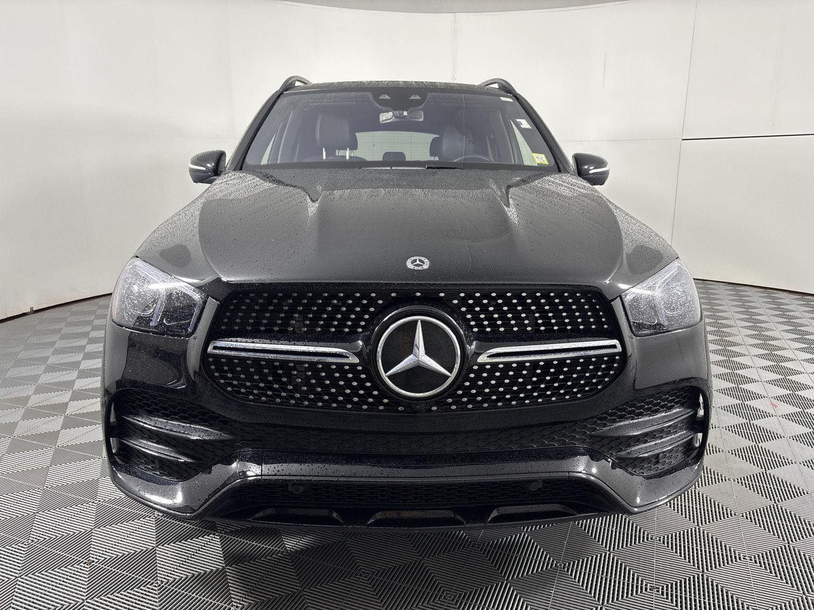 Used 2023  Mercedes-Benz GLE 450 image 2